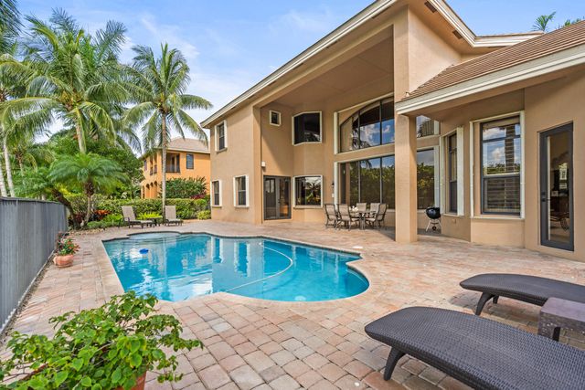 10538 VERSAILLES Boulevard, Wellington, FL 33449