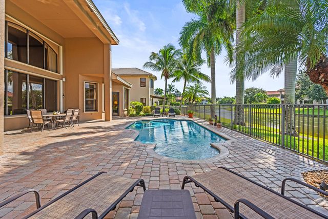 10538 VERSAILLES Boulevard, Wellington, FL 33449