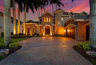 10538 VERSAILLES Boulevard, Wellington, FL 33449