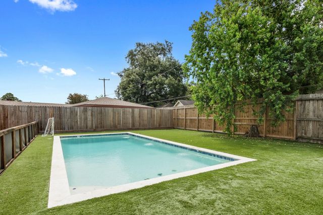 5219 Cheena Drive, Houston, TX 77096