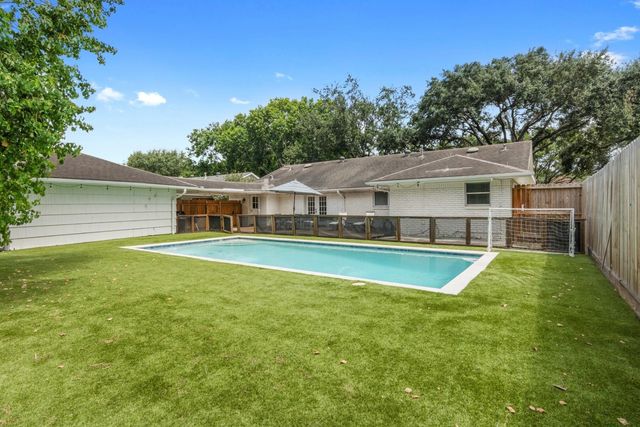 5219 Cheena Drive, Houston, TX 77096