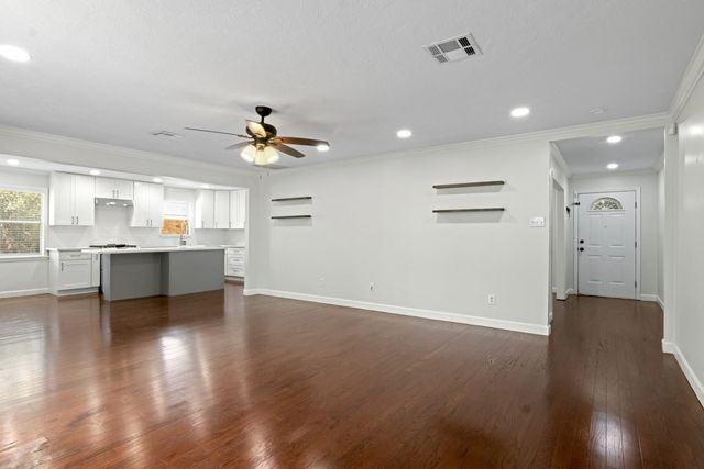 5219 Cheena Drive, Houston, TX 77096
