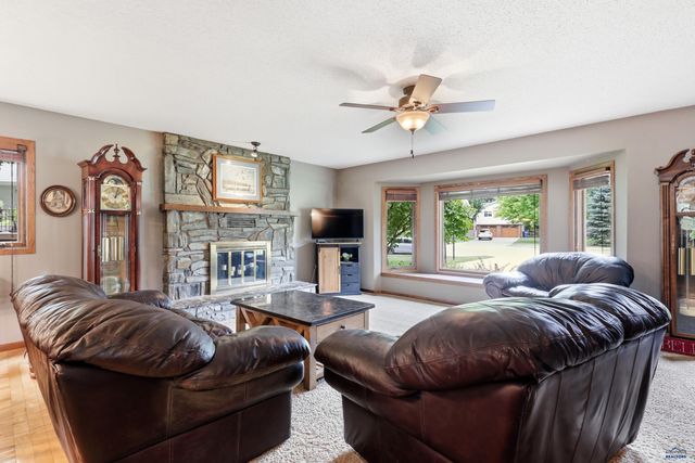 3226 SNOWMASS CT, Rapid City, SD 57702