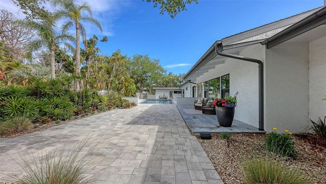 7345 PINE NEEDLE ROAD, Sarasota, FL 34242