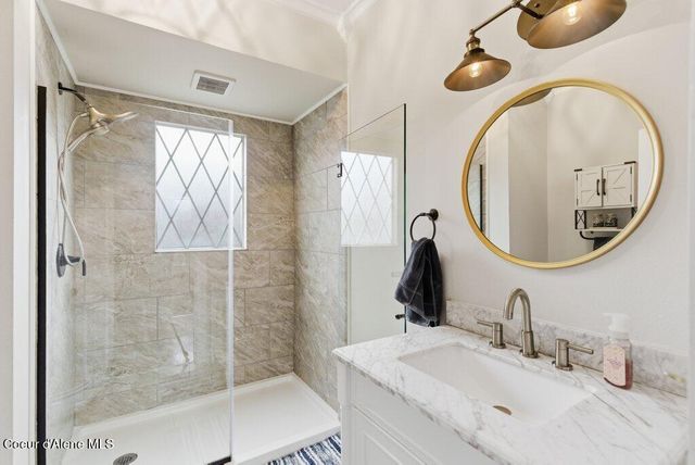 1027 E INDIANA AVE, Coeur D'alene, ID 83814