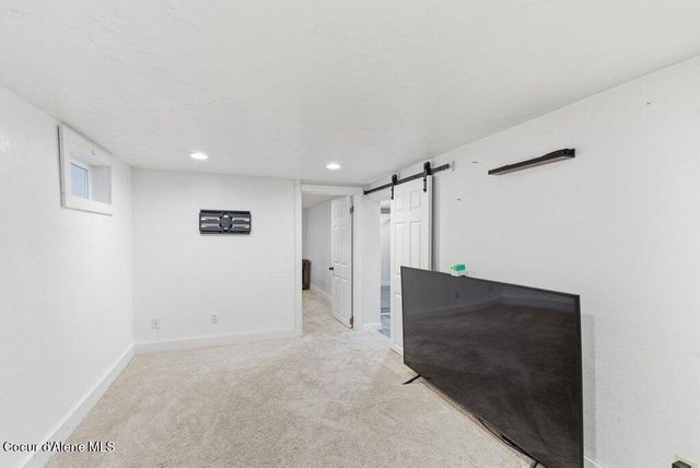 1027 E INDIANA AVE, Coeur D'alene, ID 83814