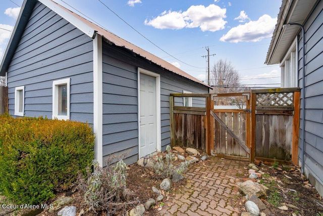 1027 E INDIANA AVE, Coeur D'alene, ID 83814