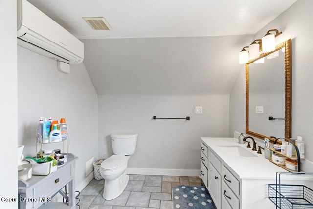 1027 E INDIANA AVE, Coeur D'alene, ID 83814