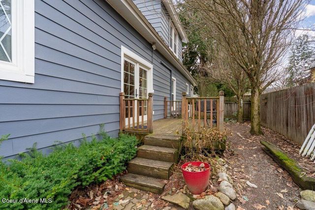 1027 E INDIANA AVE, Coeur D'alene, ID 83814