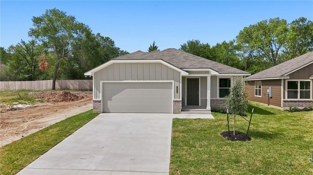 1641 Lucky Street, Bryan, TX 77803 — photo 2