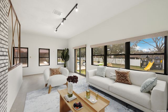 9616 Azalea Cir., Garden Ridge, TX 78266