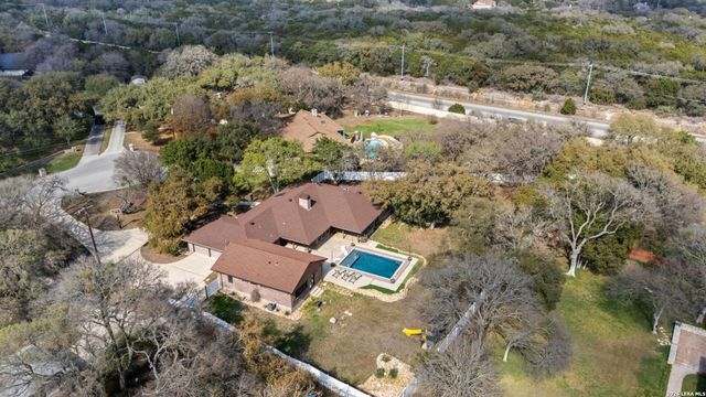 9616 Azalea Cir., Garden Ridge, TX 78266