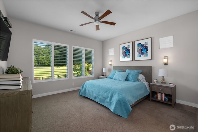 8701 Vashon Court NE, Lacey, WA 98516