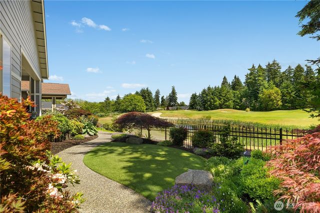 8701 Vashon Court NE, Lacey, WA 98516