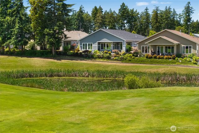 8701 Vashon Court NE, Lacey, WA 98516