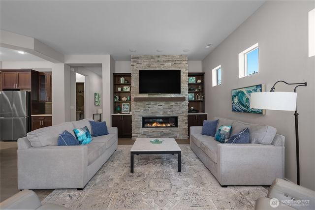 8701 Vashon Court NE, Lacey, WA 98516
