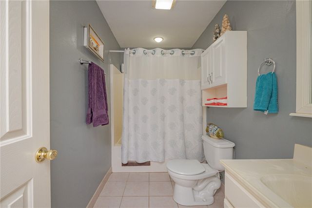 518 S Verne St, Rockport, TX 78382