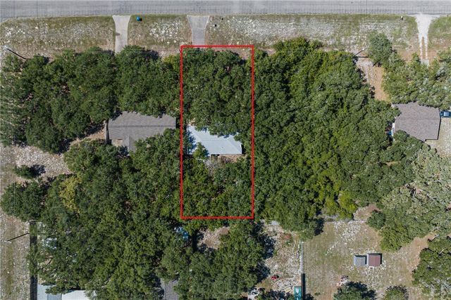 518 S Verne St, Rockport, TX 78382