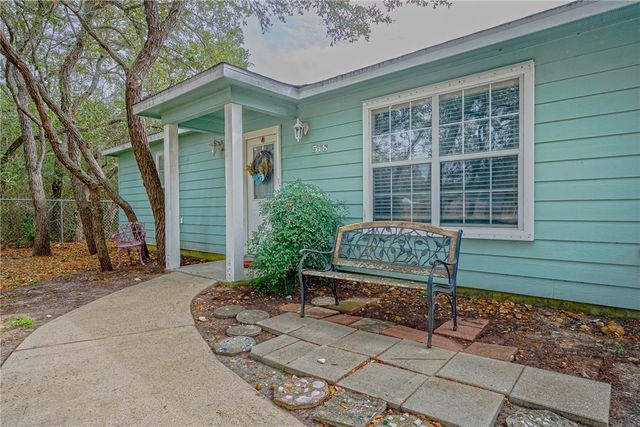 518 S Verne St, Rockport, TX 78382