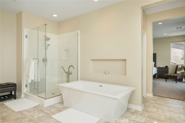 28511 Sparrow Way, Saugus, CA 91350