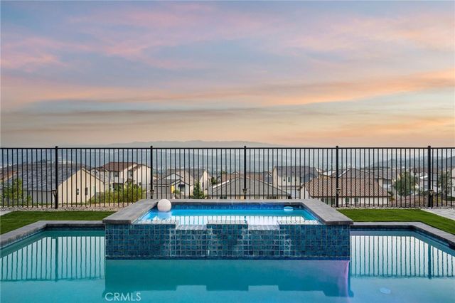 28511 Sparrow Way, Saugus, CA 91350