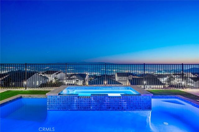 28511 Sparrow Way, Saugus, CA 91350