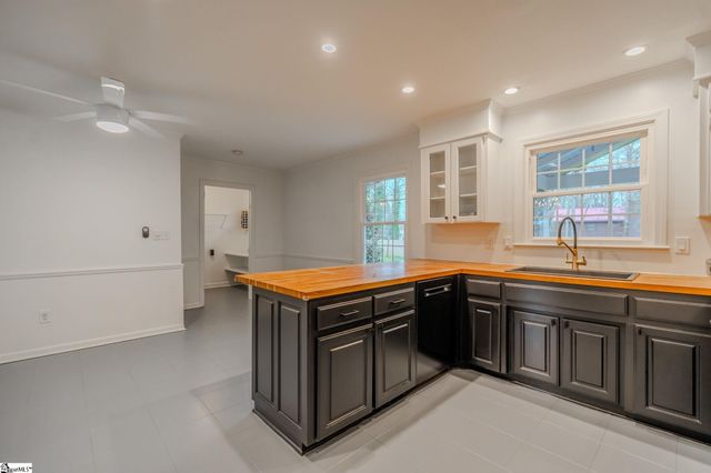 112 Hillsborough Drive, Greenville, SC 29615