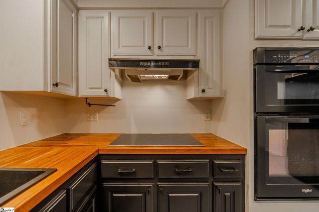 112 Hillsborough Drive, Greenville, SC 29615