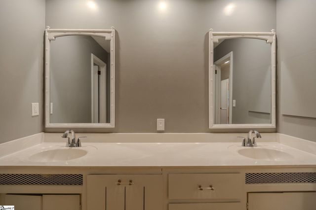 112 Hillsborough Drive, Greenville, SC 29615