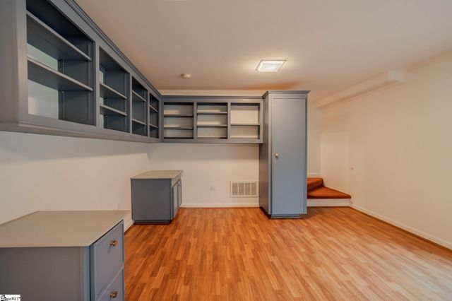 112 Hillsborough Drive, Greenville, SC 29615