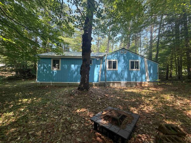 51 Rhode Island Avenue, Tamworth, NH 03886