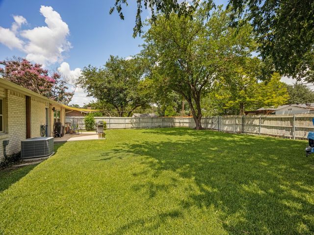 922 Forreston Drive, Richardson, TX 75080