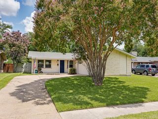 922 Forreston Drive, Richardson, TX 75080