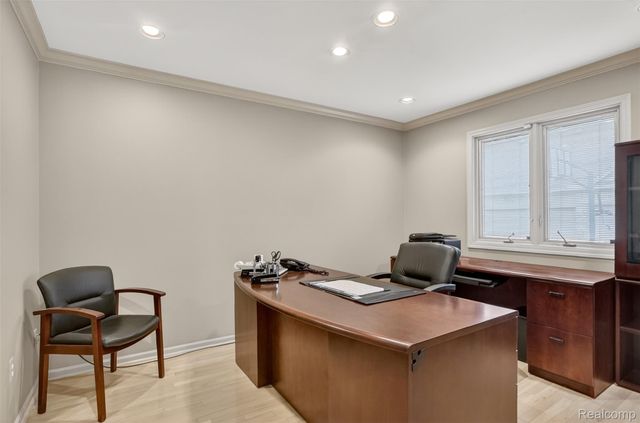 1100 Joshua Drive, Troy, MI 48098