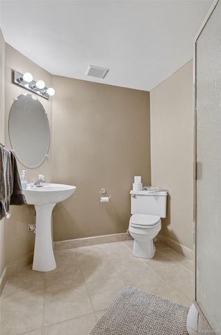 1100 Joshua Drive, Troy, MI 48098