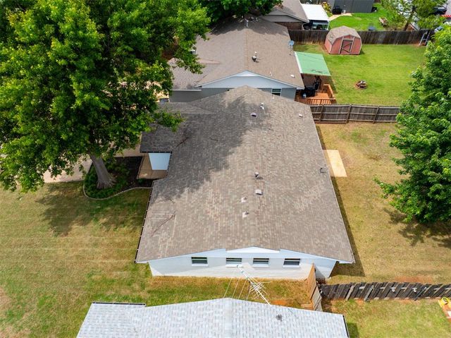2303 N McKinley Avenue, Shawnee, OK 74804