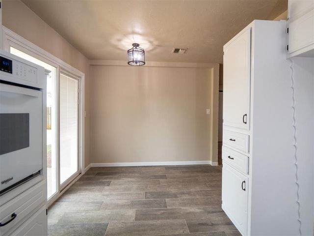 2303 N McKinley Avenue, Shawnee, OK 74804