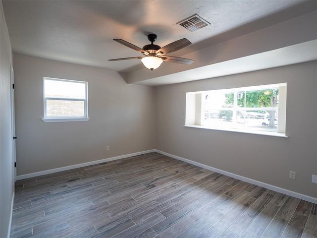 2303 N McKinley Avenue, Shawnee, OK 74804