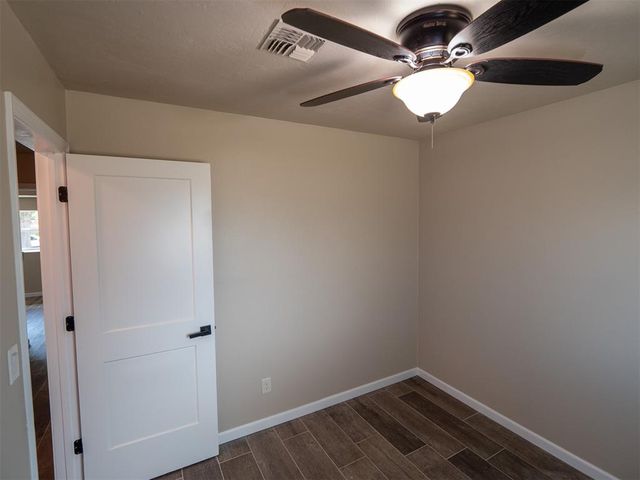2303 N McKinley Avenue, Shawnee, OK 74804