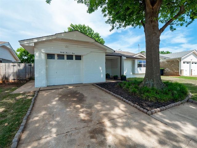 2303 N McKinley Avenue, Shawnee, OK 74804