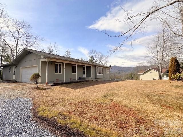 35 Azalea Drive, Spruce Pine, NC 28777