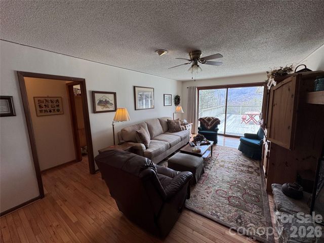 35 Azalea Drive, Spruce Pine, NC 28777