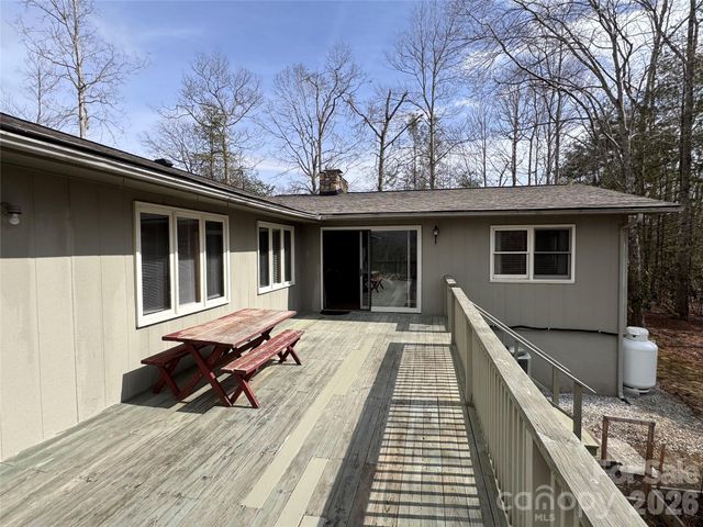 35 Azalea Drive, Spruce Pine, NC 28777