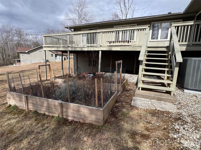 35 Azalea Drive, Spruce Pine, NC 28777