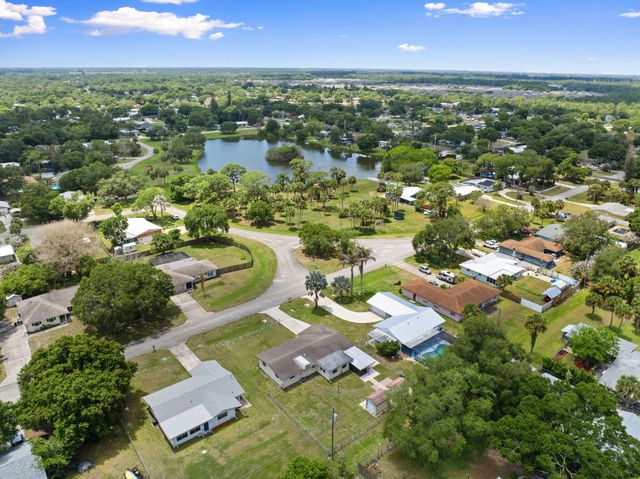 7408 Santa Rosa Parkway, Fort Pierce, FL 34951