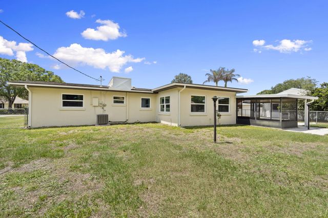 7408 Santa Rosa Parkway, Fort Pierce, FL 34951