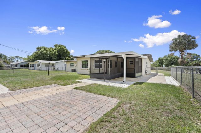 7408 Santa Rosa Parkway, Fort Pierce, FL 34951