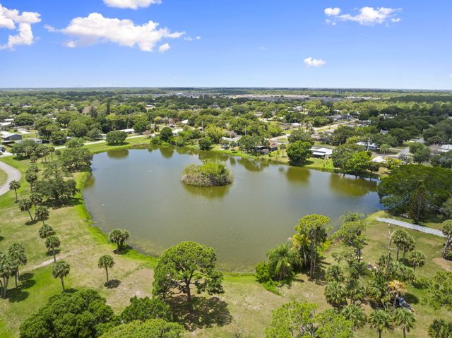 7408 Santa Rosa Parkway, Fort Pierce, FL 34951
