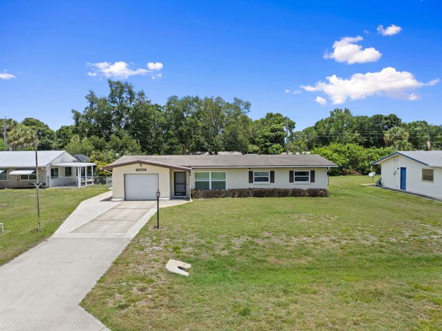 7408 Santa Rosa Parkway, Fort Pierce, FL 34951