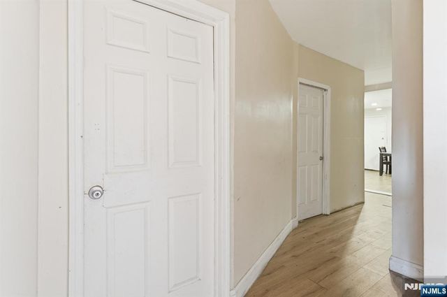 402 15th Street, Newark, NJ 07103